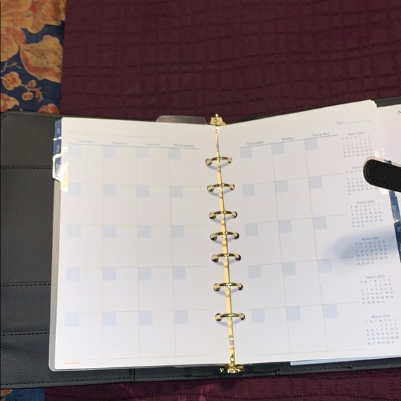 At a Glance planner - Picture 3 of 4